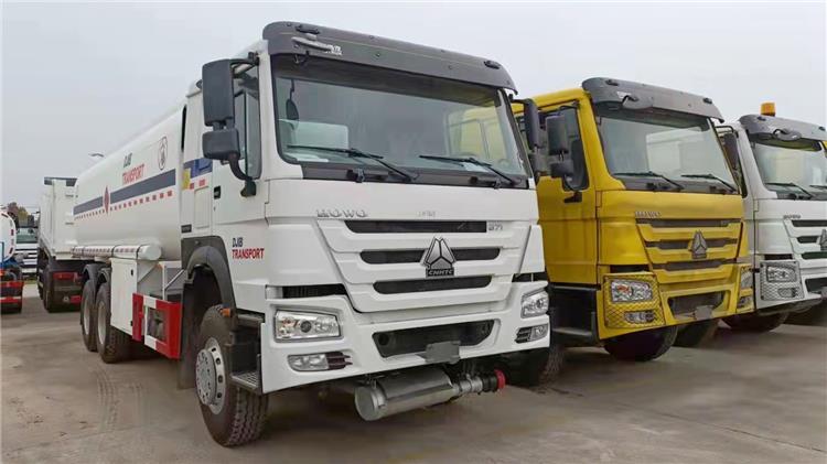 Howo 6x4 Fuel/Petrol Tanks Truck for Sale