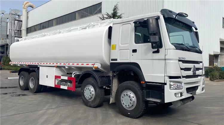 Oil Tanker Truck for Sale | Howo 420 8x4 Oil Tank Truck for Sale Price