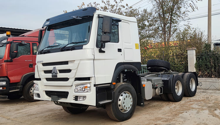 Howo 380 RHD Truck Tractor Head for Sale in Ghana
