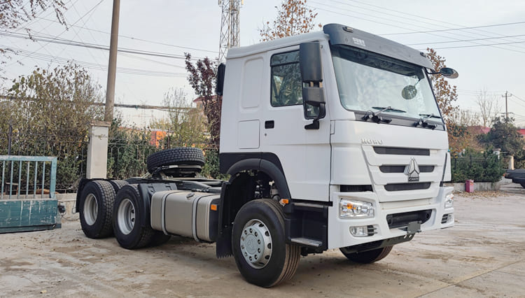 Howo 380 RHD Truck Tractor Head for Sale in Ghana