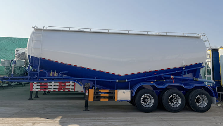 3 Axle Bulk Cement Tanker Trailer for Sale in Tanzania
